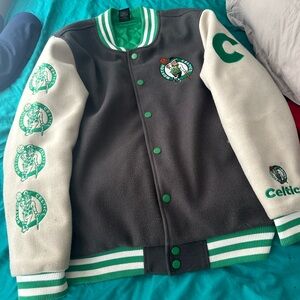 NBA L Men’s Celtics jacket